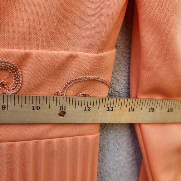 Vintage JC PENNEY Women's Dress US Size Orange Pleated Embroidered Wedding Event - Picture 9 of 11